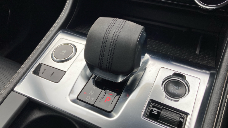 Jaguar F-Pace 2.0 P400e R-Dynamic SE 5dr Auto AWD Estate